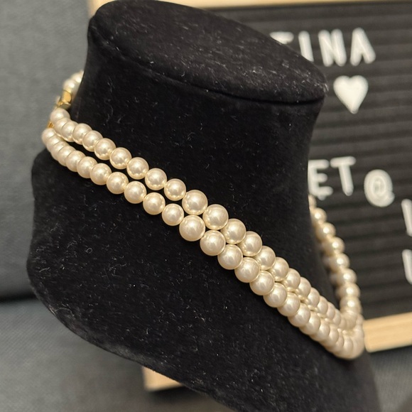 Pearl Necklace - Picture 12 of 15